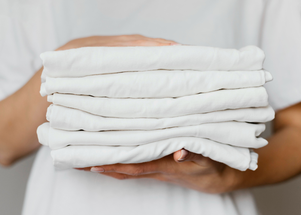 wash and fold service in al barari by fabriclean