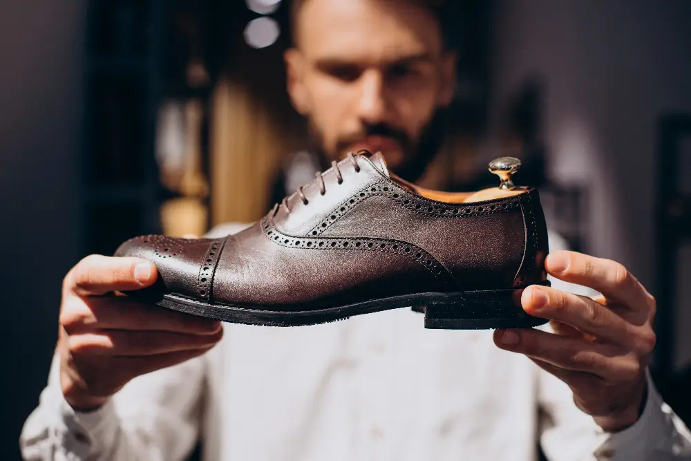 shoe cleaning service in dubai