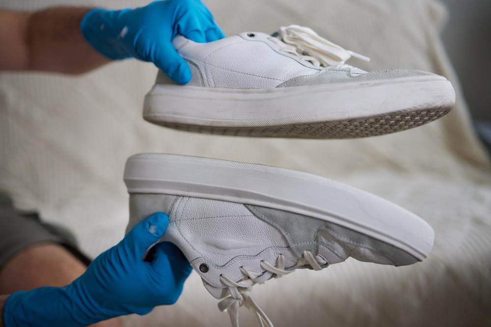shoe cleaning service by fabriclean in umm-suqeim