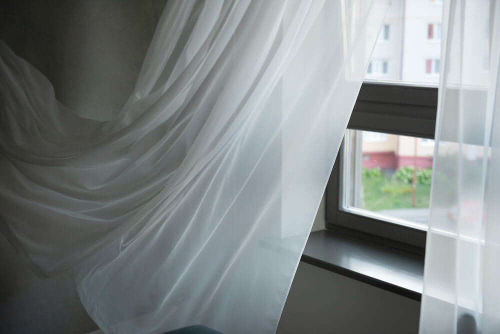 curtain cleaning service in dubai